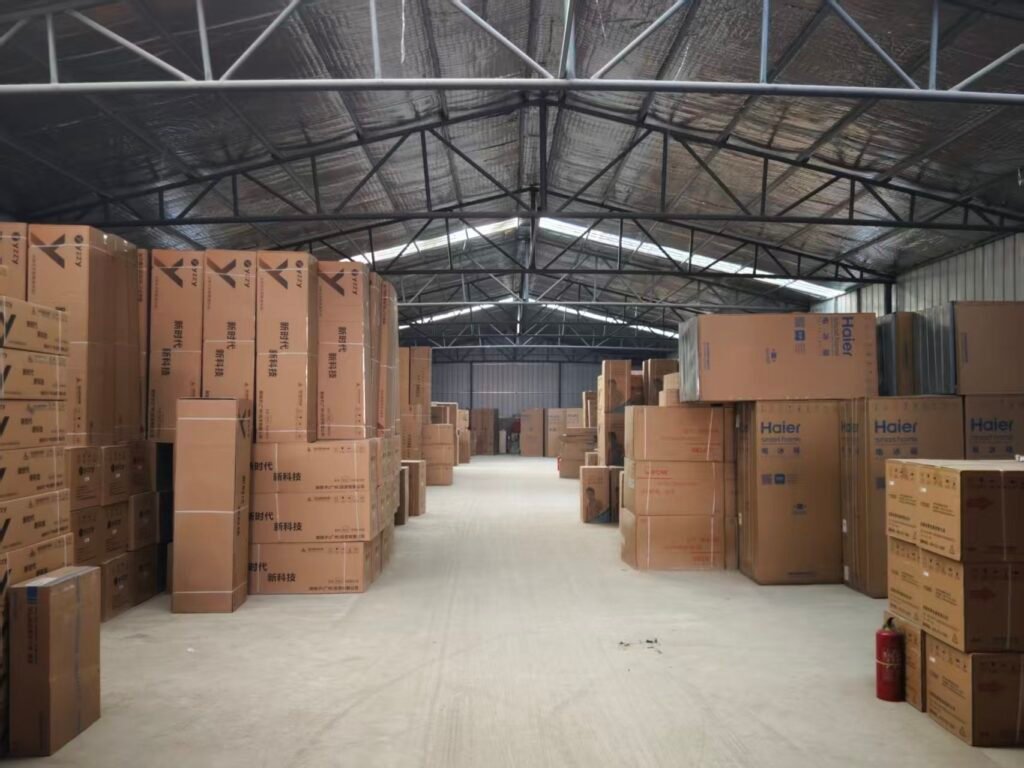 Large inventory of Split Air Conditioners in China warehouse ready for export to Russia during winter 2026.